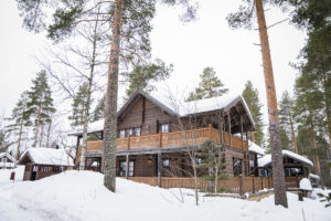 Käsitööpalkmaja Soomes