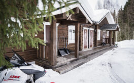 Käsitööpalkmaja Soomes